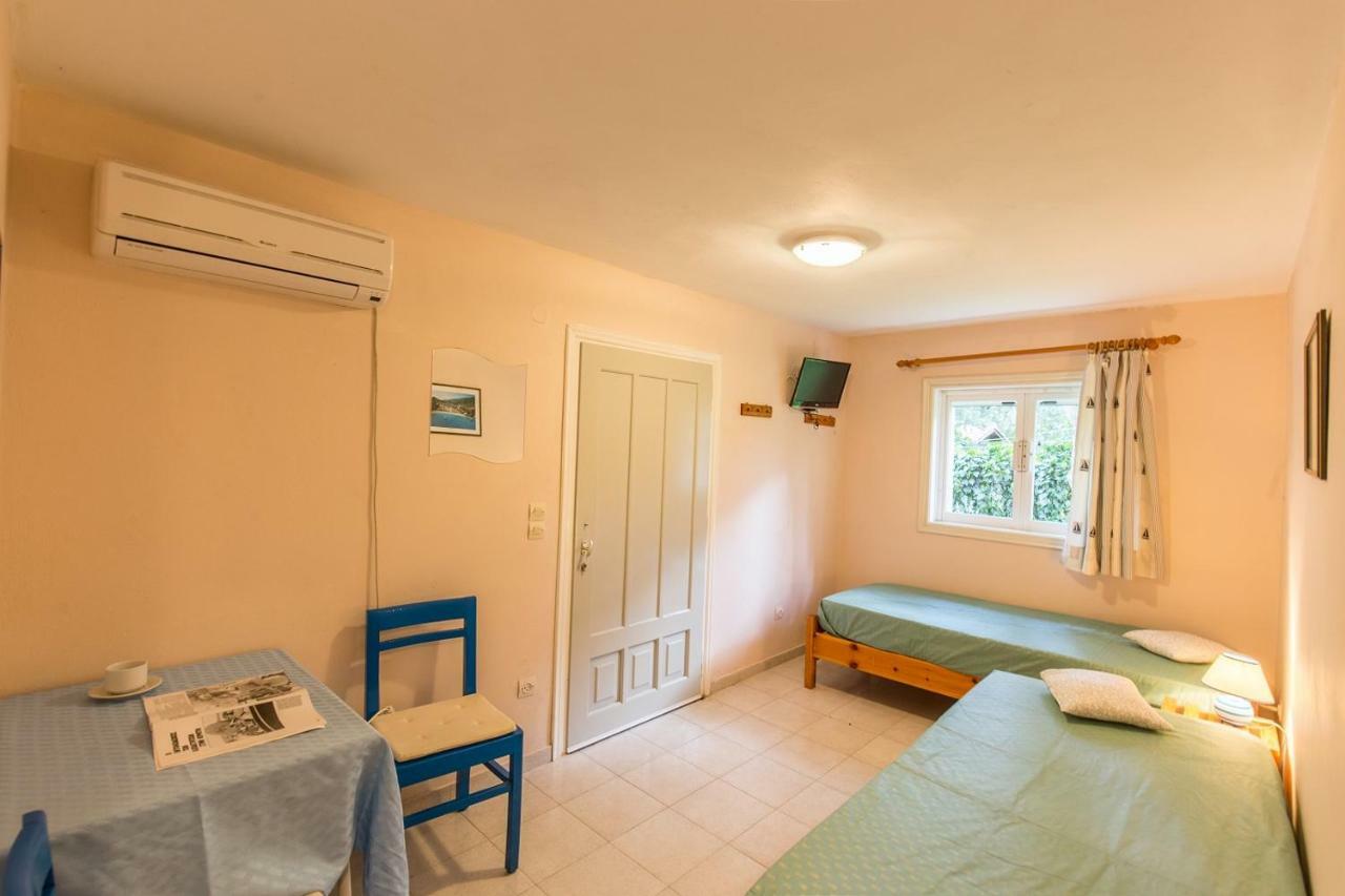 Ormos Drepanou Apartments Lygia  Luaran gambar